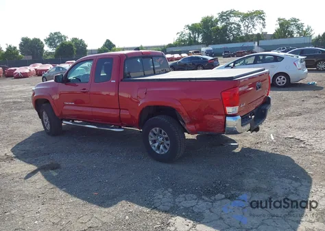 2016 Toyota Tacoma Access Cab/Sr5/Trd Spt/Or z USA, uszkodzony, nr VIN 5TFSZ5AN8GX017006